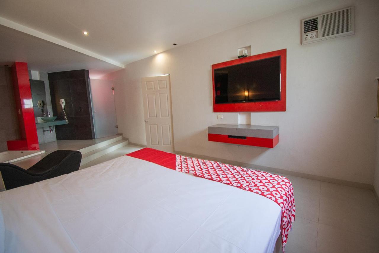 Auto Hotel Hacienda Arriba León Exteriér fotografie